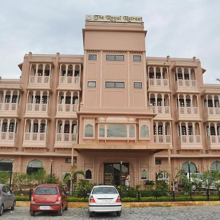 The Royal Retreat Hotell Ranchi Exteriör bild